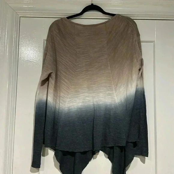 Young Fabulous and Broke Gabby Ombré oversized & Asymmetrical Long Sleeve Top M - Picture 4 of 4